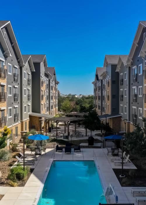 Simplicity At The Rim 1213 I Comfy 2 Bed 2 Bath *
